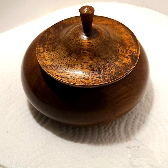 Hand Turned Wooden Trinket Box - Picture 4 of 4